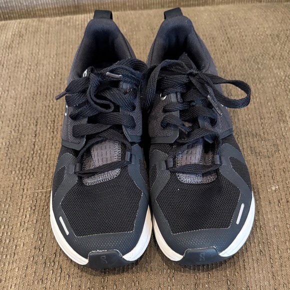 On Running Kid’s Black Running Shoes - Picture 2 of 5